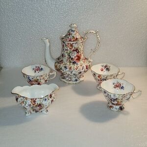 HAMMERSLEY & CO. ANTIQUE BONE CHINA ENGLAND MADE FLORAL TEA SET BEAUTIFUL !